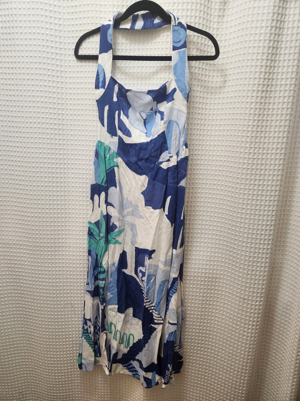 Sleeveless Blue & White Tropical Print Halter Maxi Dress